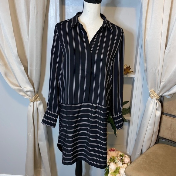 Cremieux size Small EUC White Black Pinstriped Collard Shirt Long Sleeve Dress - Picture 3 of 11